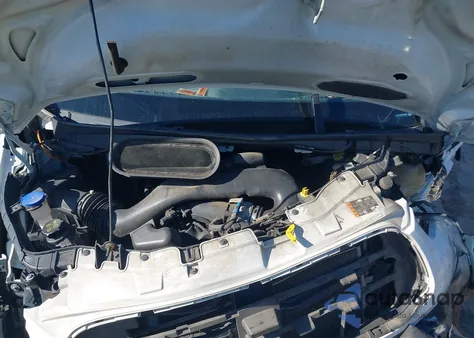 2019 Ford Transit T-250 from USA, damaged, VIN 1FTYR1YMXKKA86652